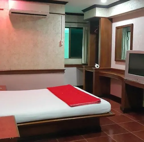 West Wing Mansion 3*